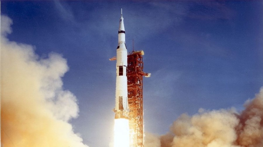 Apollo11_rocketlaunch_07161969