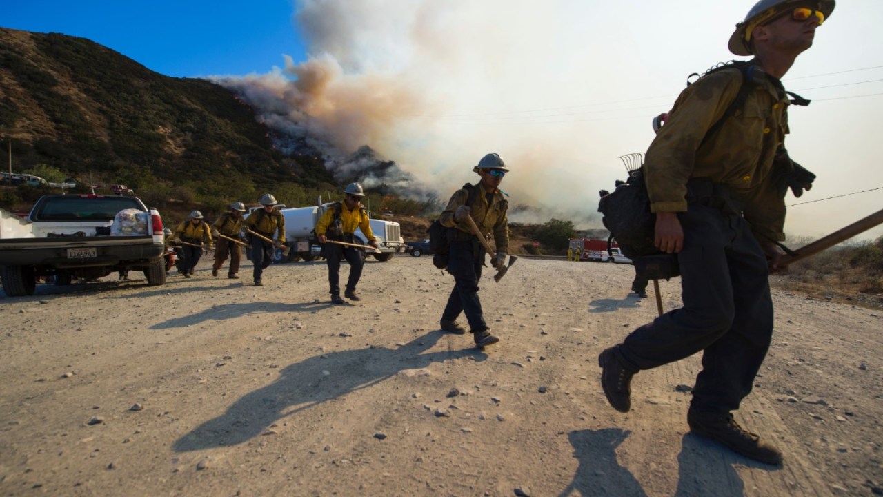 california wildfire state 27 fires lnc lightning complex air quality bay area sacramento san francisco firefighters five dead evaciuations gavin newsom napa firenado state of emergency declaration governor gavin newsom rolling blackouts heat wave storm