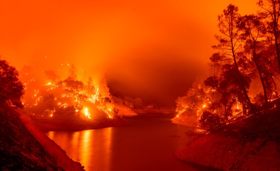 california wildfire state 27 fires lnc lightning complex firenado state of emergency declaration governor gavin newsom rolling blackouts heat wave storm lightning napa strikes cal fire