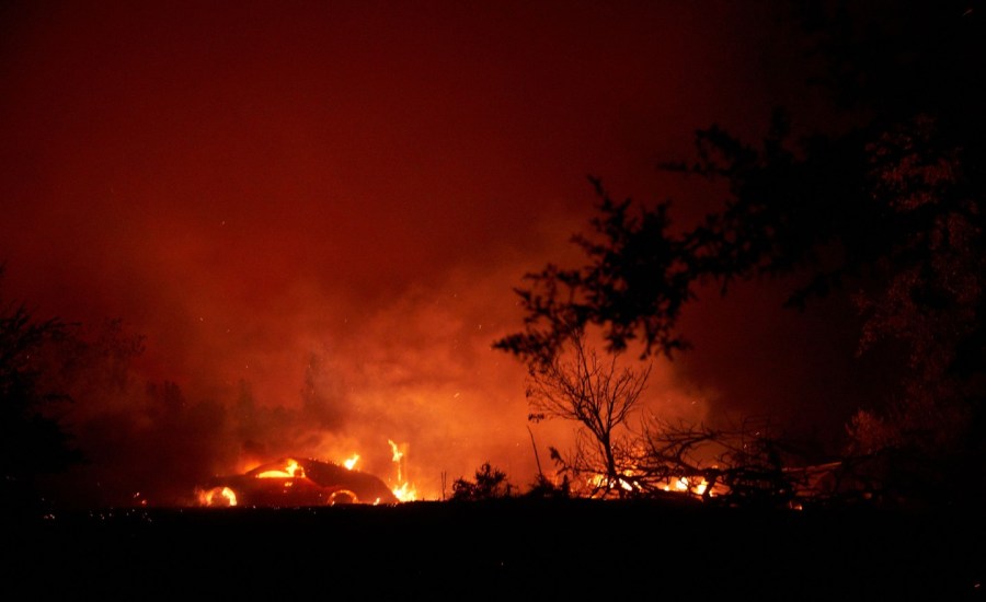 california wildfire state 27 fires lnc lightning complex air quality bay area zogg fire contained red flag warning san francisco shasta county northern california 50,000 acres four lives dead fatalities