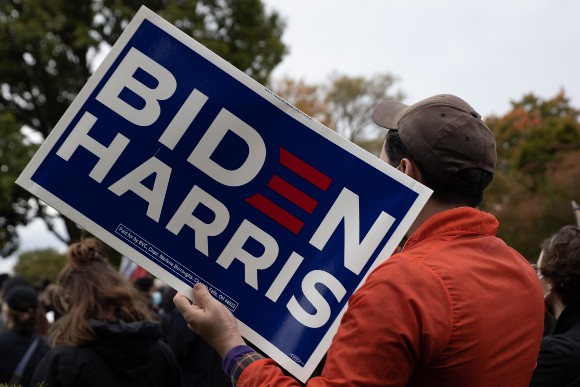 Biden/Harris yard sign