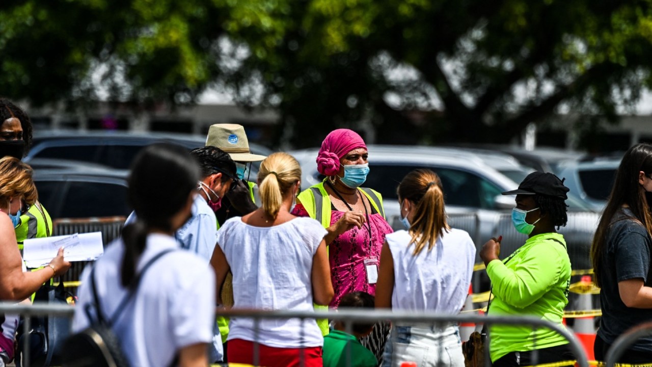 coronavirus COVID-19 community spread florida brazil miami virus strain mutation pathogen broward two caes P.1.1.