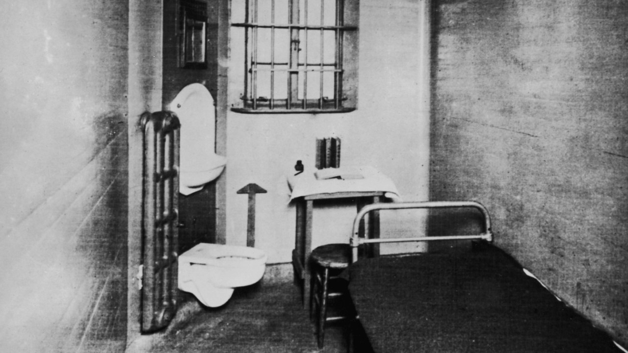 A black and white photo of a cell of Joliet Correctional Center in Joliet, Illinois, January 1936.