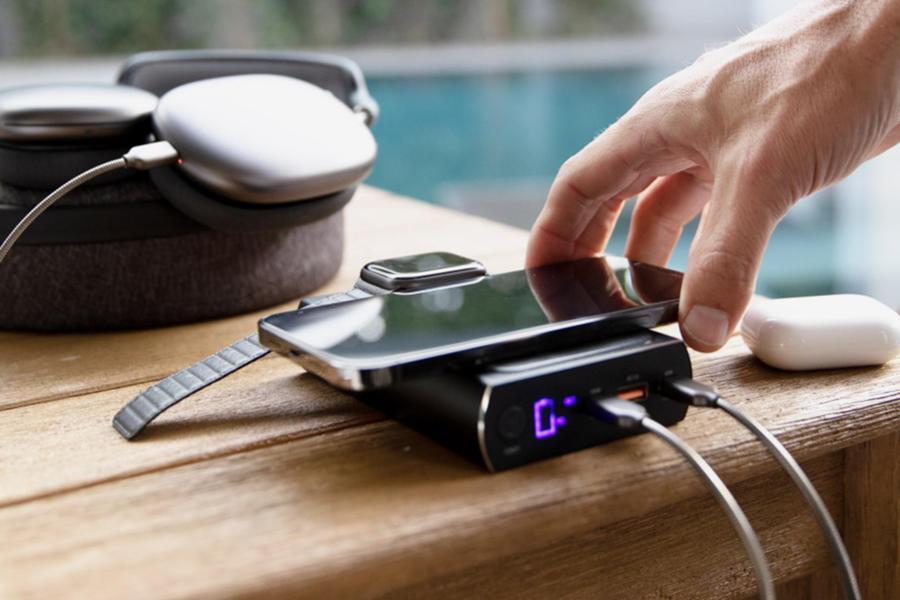 This multifunctional charger powers up your iPhone, iPad, AirPods, and MacBook on the go