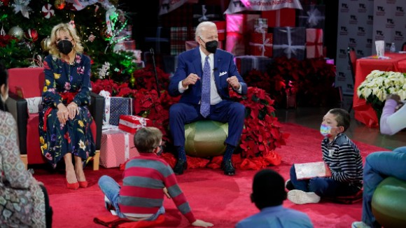 Bidens visit Children's National Hospital