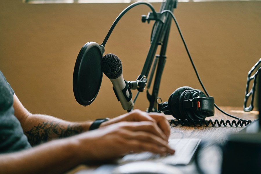 Make 2022 the year you launch your podcast with help from this $25 training package