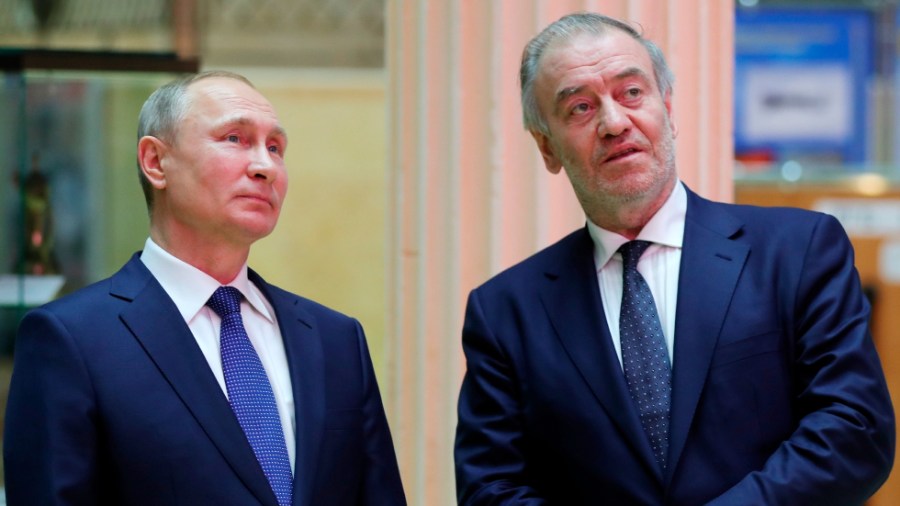 Russian President Vladimir Putin Valery Gergiev visit an exhibition at Russian military headquarters in 2018