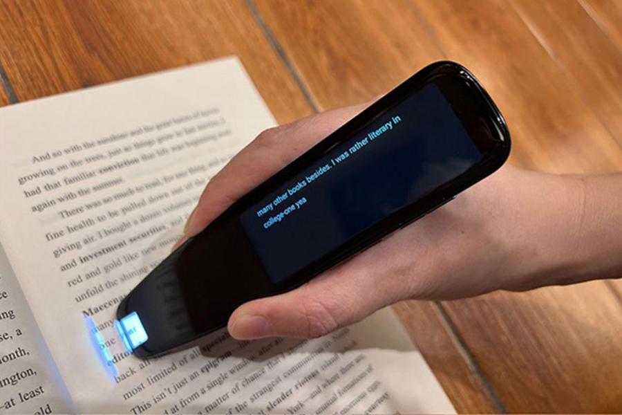 Translate more than 100 languages with $75 savings on this text-to-speech pen