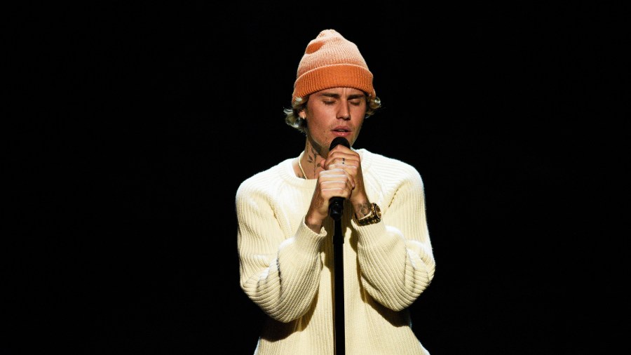 SATURDAY NIGHT LIVE -- "Issa Rae" Episode 1788 -- Pictured: Musical guest Justin Bieber performs on Saturday, October 17, 2020 -- (Photo by: Will Heath/NBC/NBCU Photo Bank via Getty Images)