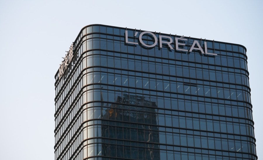 L'Oreal sign