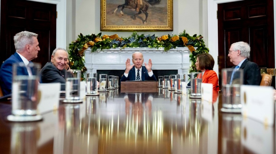 Biden with Congress leadership