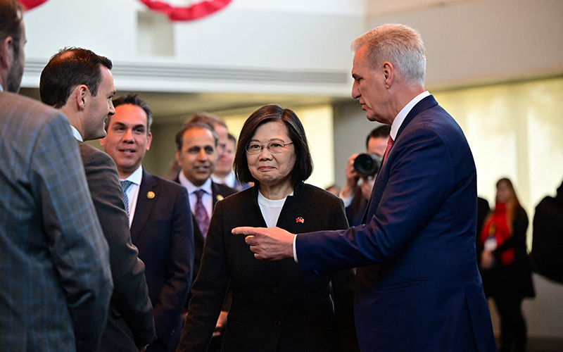 Speaker Kevin McCarthy (R-Calif.) introduces Taiwanese President Tsai Ing-wen to House members