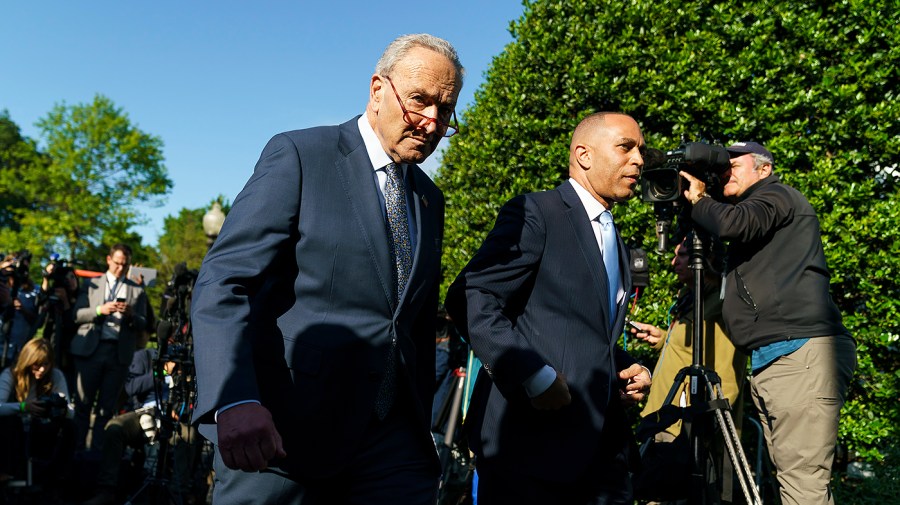 Majority Leader Chuck Schumer (D-N.Y.) and Minority Leader Hakeem Jeffries (D-N.Y.)