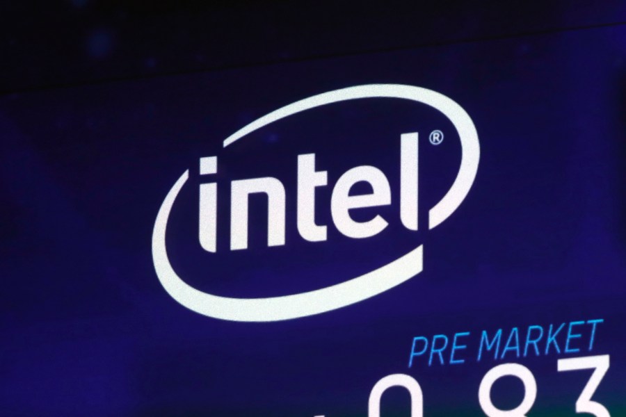 The Intel logo appears on a screen.