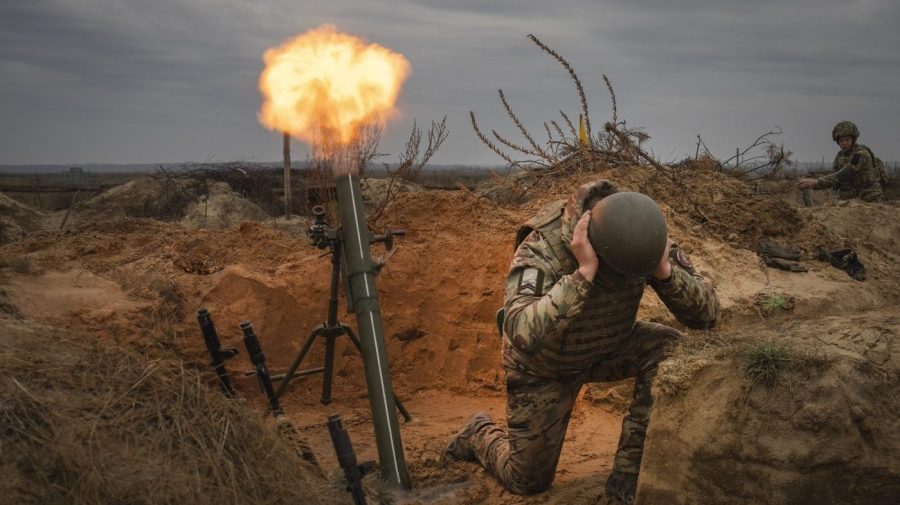 Soldiers of Ukraine's National Guard 1st brigade Bureviy (Hurricane) practice during combat training at a military training ground in the north of Ukraine Wednesday, Nov. 8, 2023. (AP Photo/Efrem Lukatsky)