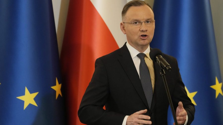 Poland's President Andrzej Duda speaks during a ceremony where he swore in Prime Minister Mateusz Morawiecki and a new Cabinet in Warsaw, Poland, on Monday Nov. 27, 2023. Duda swore in a government that is expected to last no longer than 14 days, a tactical maneuver that allows the conservative Law and Justice party to hang onto power a bit longer — and make more appointments to state bodies. (AP Photo/Czarek Sokolowski)