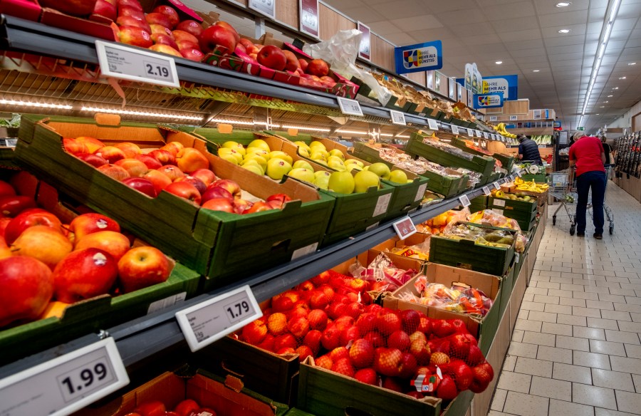 FILE - Fruits are pictured in a discounter in Frankfurt, Germany, Thursday, Sept. 28, 2023. Europeans again saw some relief as inflation dropped to 2.4% in November, the lowest in more than two years, as plummeting energy costs have eased a cost-of-living crisis but higher interest rates squeeze the economy's ability to grow.(AP Photo/Michael Probst, File)