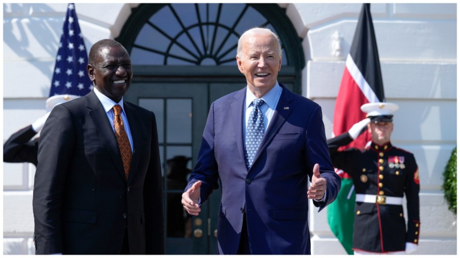 Kenyan President William Ruto and President Biden smile outside the White House.