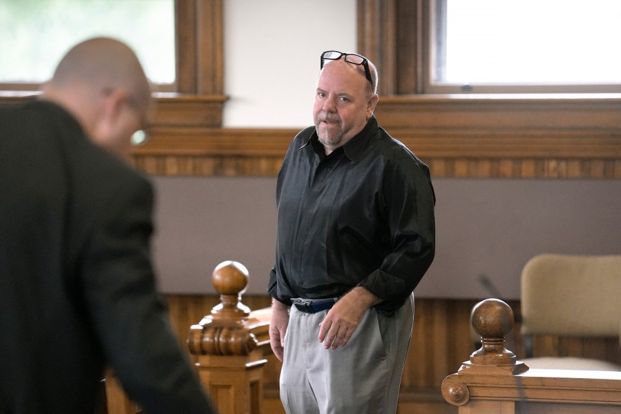 Steve Kramer arrives Wednesday, June 5, 2024, at Superior Court in Laconia, N.H., for his arraignment in connection with charges of voter suppression and impersonating a candidate. Kramer, a political consultant who sent artificial intelligence-generated robocalls mimicking President Joe Biden's voice to voters ahead of New Hampshire's presidential primary faces more than two dozen criminal charges. (AP Photo/Steven Senne, Pool)