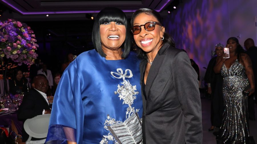 Patti LaBelle and Gladys Knight pose for a photo at an event.