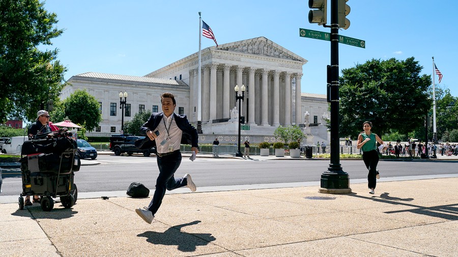 T.v. news interns run over an opinion from the Supreme Court