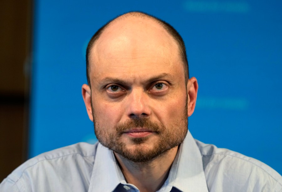 Freed Russian prisoner Vladimir Kara-Murza, speaks during a press conference in Bonn, Germany, Friday, Aug. 2, 2024, a day after they were released as part of a 24-person prisoner swap between Russia and the United States. (AP Photo/Michael Probst)